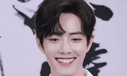 杨紫和肖战娱乐爆料视频,揭秘明星幕后故事