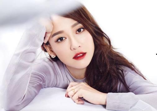 陈乔恩爆料花瓶视频播放,视频播放背后的辛酸历程  第2张