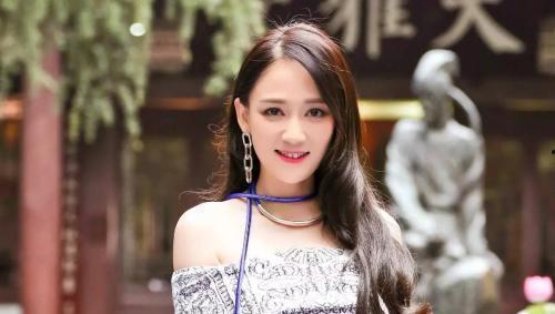 陈乔恩爆料花瓶视频播放,视频播放背后的辛酸历程  第3张