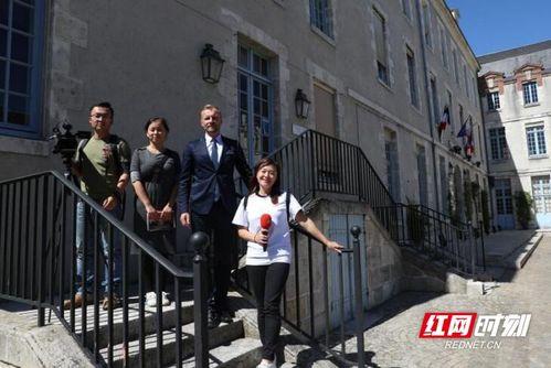 内蒙古网红吃瓜事件视频,揭秘网络舆论背后的真相  第2张